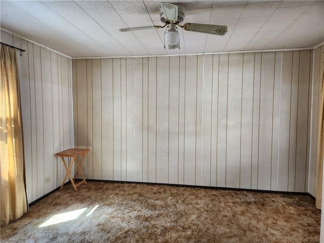 528 Carbon St, City Of But Ne, PA 16001