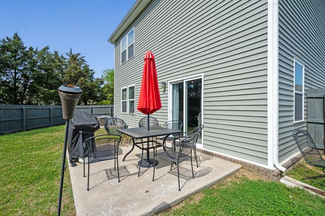 1003 Baltusrol Ln, Lebanon, TN 37087