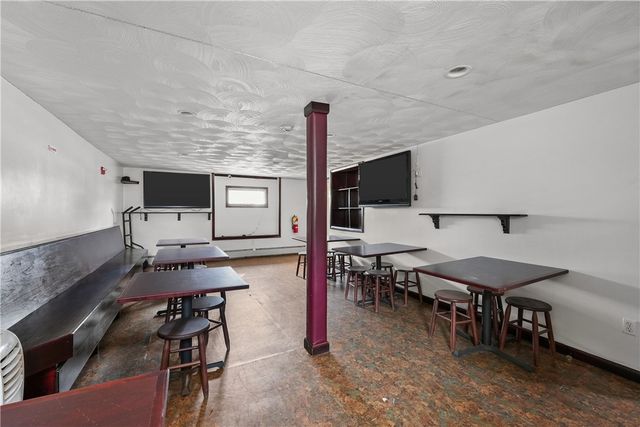 85 Pawtucket Avenue, Pawtucket, RI 02860