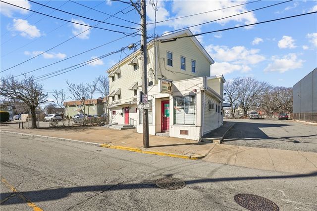 85 Pawtucket Avenue, Pawtucket, RI 02860