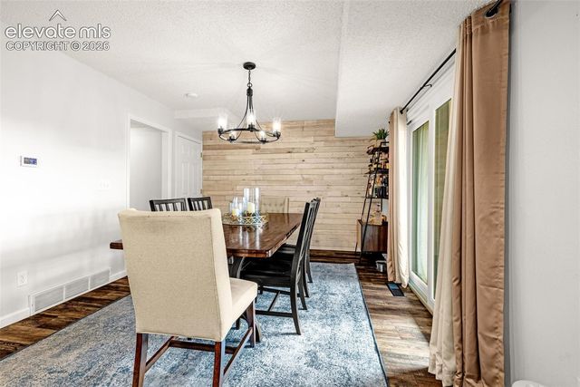 313 Raspberry Lane, Monument, CO 80132