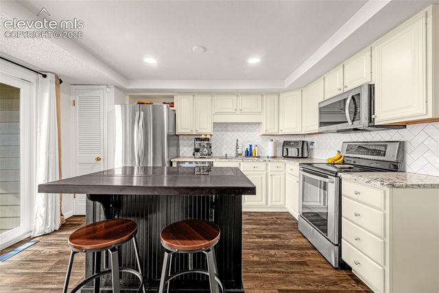 313 Raspberry Lane, Monument, CO 80132