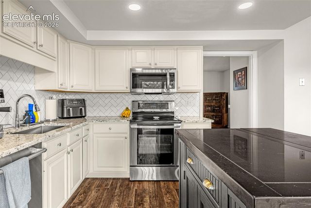313 Raspberry Lane, Monument, CO 80132