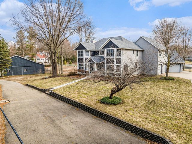6340 Butternut Drive, West Olive, MI 49460