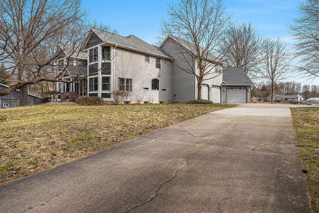 6340 Butternut Drive, West Olive, MI 49460