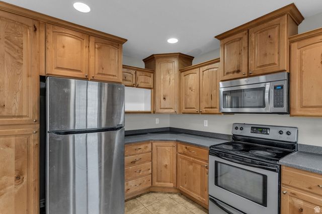 180 W 1825 N, North Ogden, UT 84414