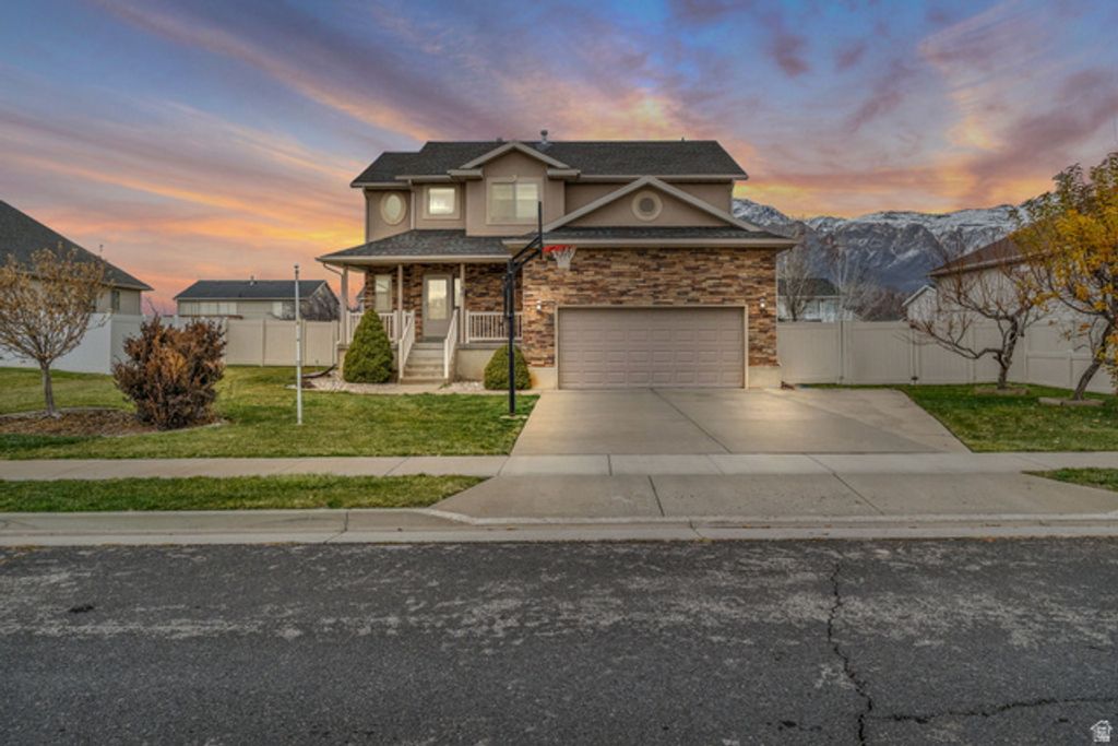 180 W 1825 N, North Ogden, UT 84414