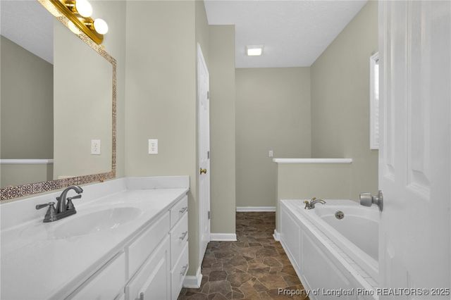 89 Willoughby Drive, St Pauls, NC 28384