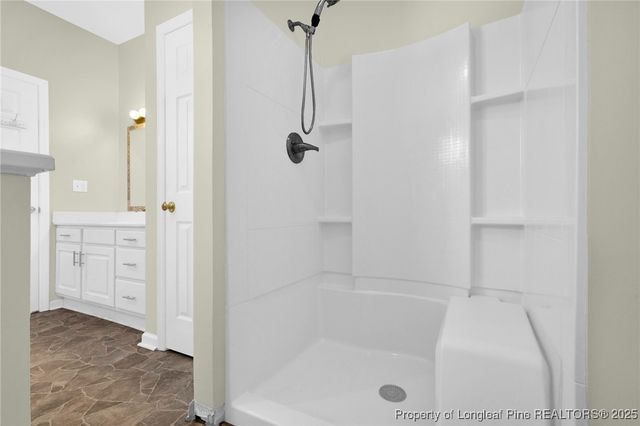 89 Willoughby Drive, St Pauls, NC 28384