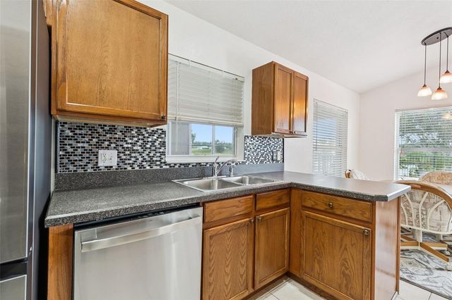 452 LAKE SUZANNE DRIVE, Lake Wales, FL 33859
