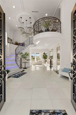 16861 Marina Bay Drive, Huntington Beach, CA 92649