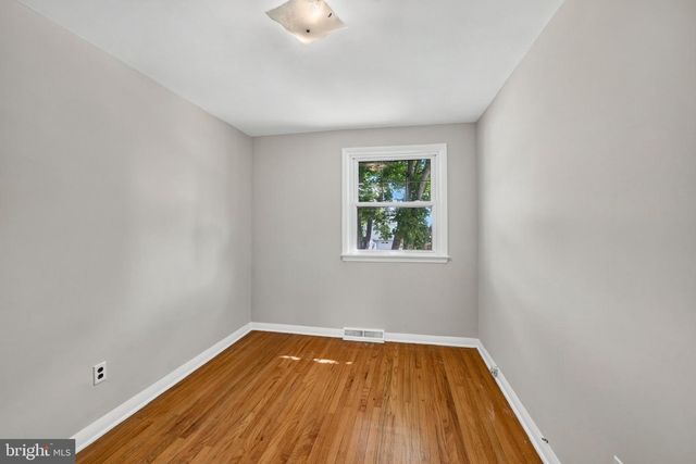 505 VERNON RD, Springfield, PA 19064