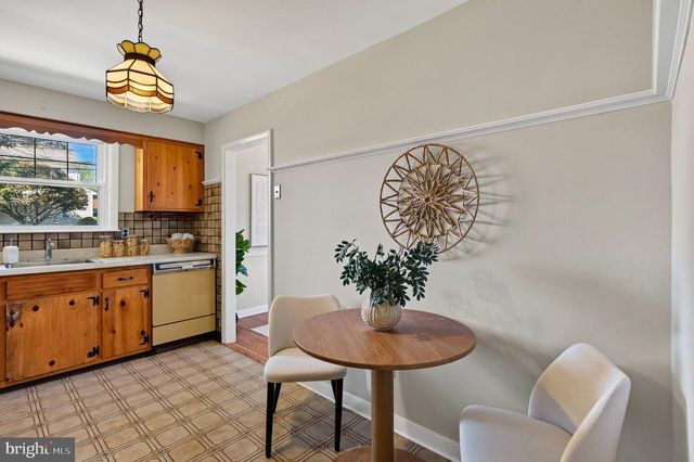 505 VERNON RD, Springfield, PA 19064