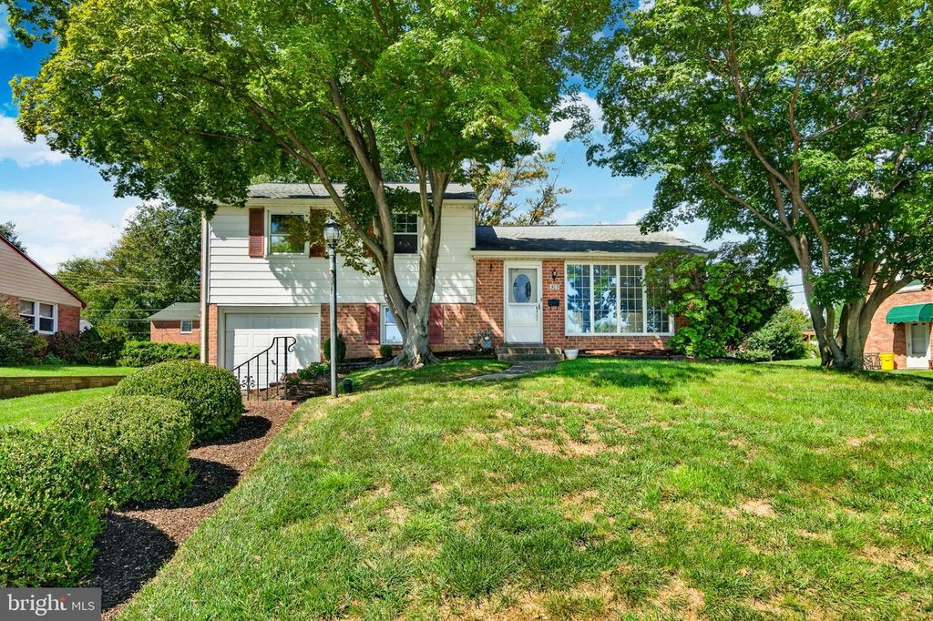 505 VERNON RD, Springfield, PA 19064