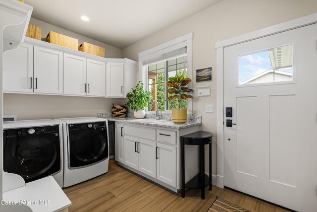 409 S Boyer AVE, Sandpoint, ID 83864