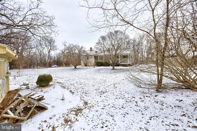 16819 WOODGROVE RD, Round Hill, VA 20141