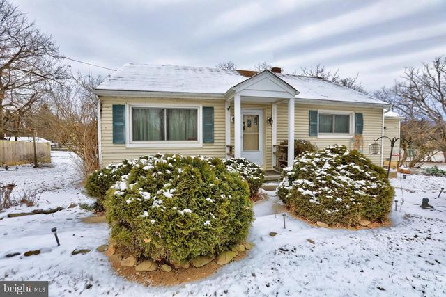 16819 WOODGROVE RD, Round Hill, VA 20141