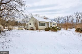 16819 WOODGROVE RD, Round Hill, VA 20141