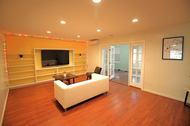 2255 La Grama Dr, Rancho Cordova, CA 95670