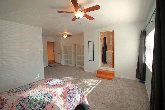 2255 La Grama Dr, Rancho Cordova, CA 95670