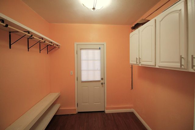 2255 La Grama Dr, Rancho Cordova, CA 95670