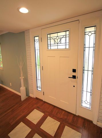 2255 La Grama Dr, Rancho Cordova, CA 95670