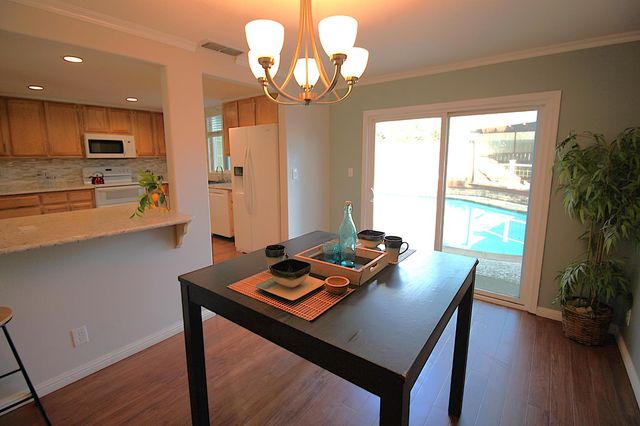 2255 La Grama Dr, Rancho Cordova, CA 95670