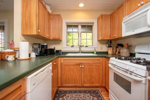 1320 Peacham Pond Road, Peacham, VT 05862