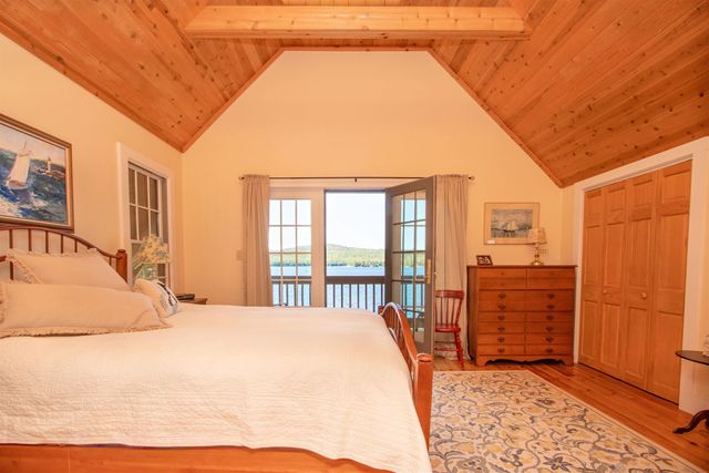 1320 Peacham Pond Road, Peacham, VT 05862