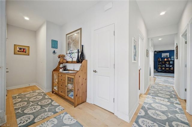 623 W Ocean View AVE, Norfolk, VA 23503