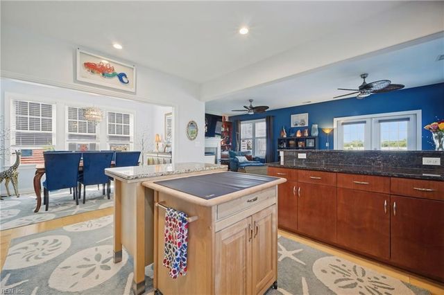 623 W Ocean View AVE, Norfolk, VA 23503