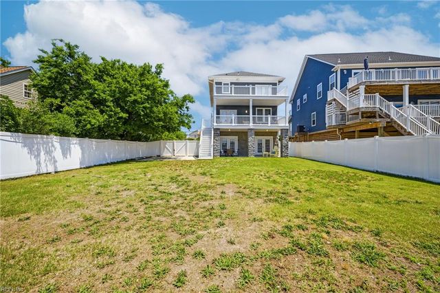 623 W Ocean View AVE, Norfolk, VA 23503