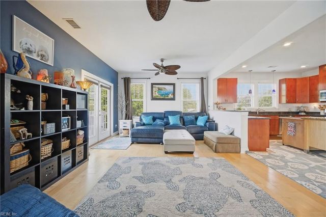623 W Ocean View AVE, Norfolk, VA 23503