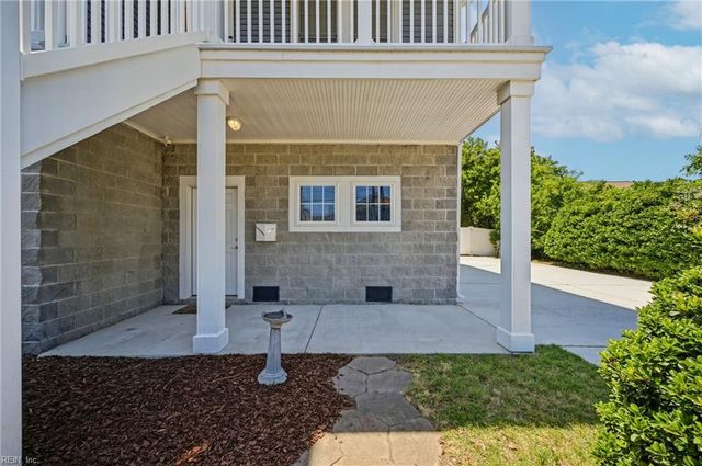 623 W Ocean View AVE, Norfolk, VA 23503