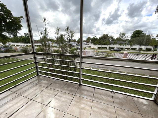 2800 NW 56th Ave A202, Lauderhill, FL 33313