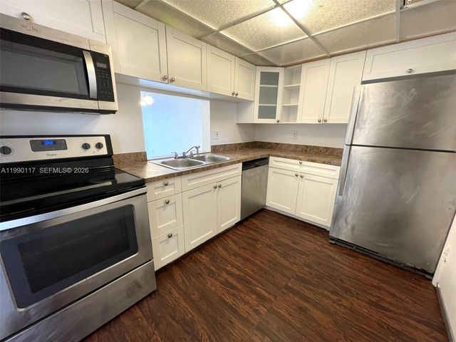 2800 NW 56th Ave A202, Lauderhill, FL 33313