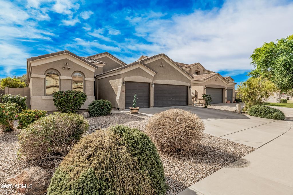 1767 W AGRARIAN HILLS Drive, San Tan Valley, AZ 85144 — photo 3