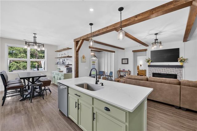 3291 Heatherwood Drive, Gainesville, GA 30507