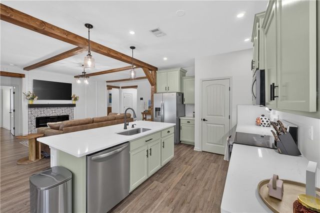3291 Heatherwood Drive, Gainesville, GA 30507