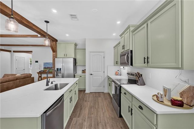 3291 Heatherwood Drive, Gainesville, GA 30507