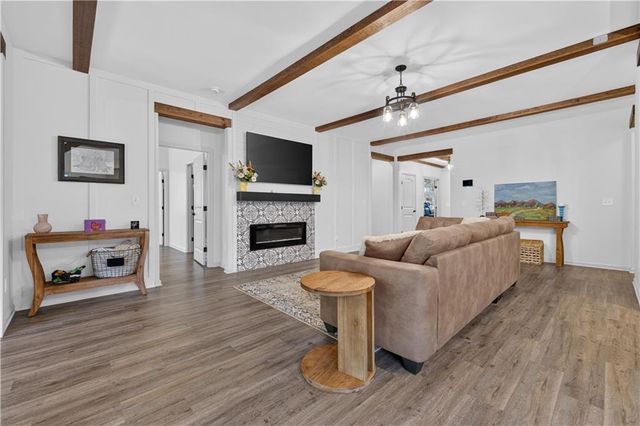 3291 Heatherwood Drive, Gainesville, GA 30507