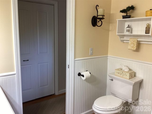 31 Rhododendron Road, Black Mountain, NC 28711