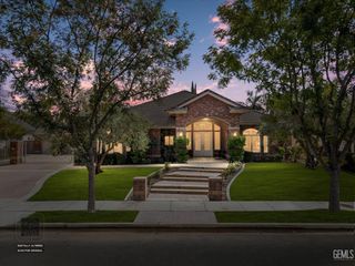 1910 Heaton Street, Bakersfield, CA 93311