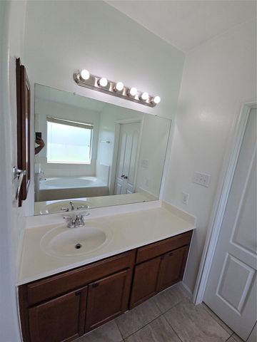 1306 Squire Drive, Baytown, TX 77521