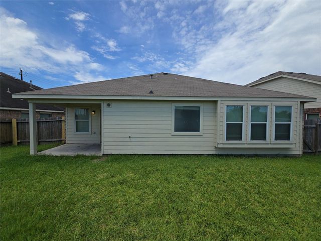 1306 Squire Drive, Baytown, TX 77521
