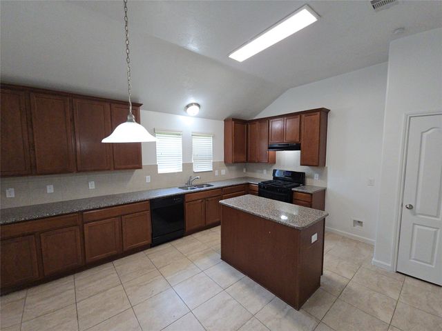 1306 Squire Drive, Baytown, TX 77521