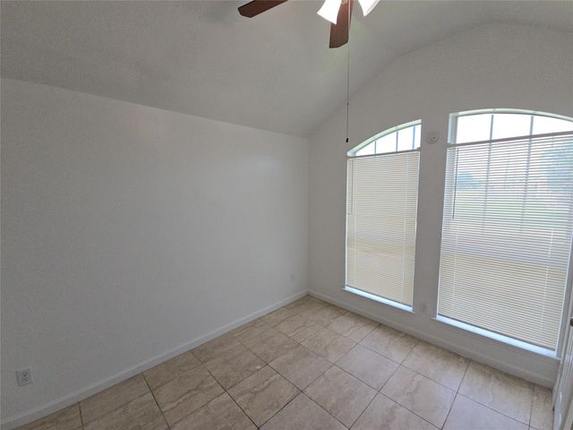 1306 Squire Drive, Baytown, TX 77521