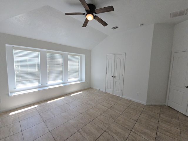 1306 Squire Drive, Baytown, TX 77521