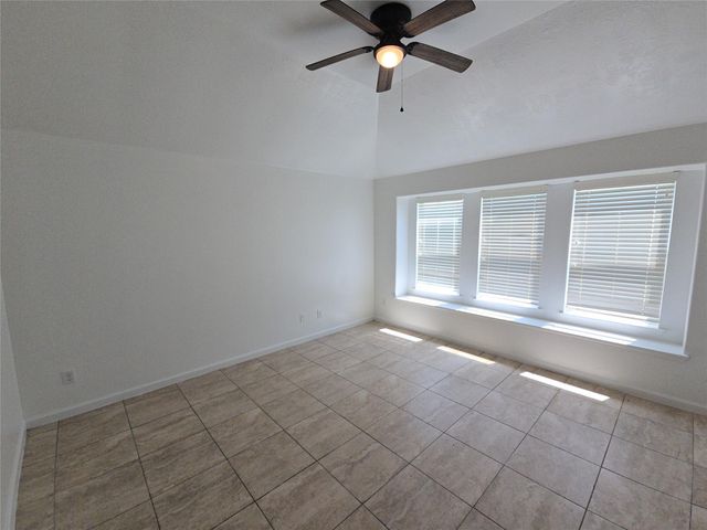 1306 Squire Drive, Baytown, TX 77521