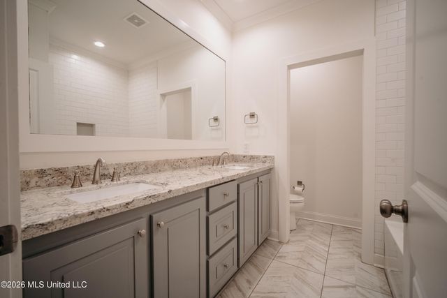 159 Camden Lake Drive, Madison, MS 39110
